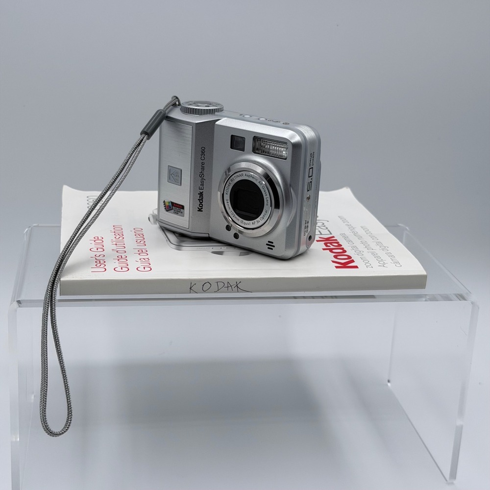 Kodak EasyShare C360 5.0MP Digital Camera Silver Powers On w Manual Digicam